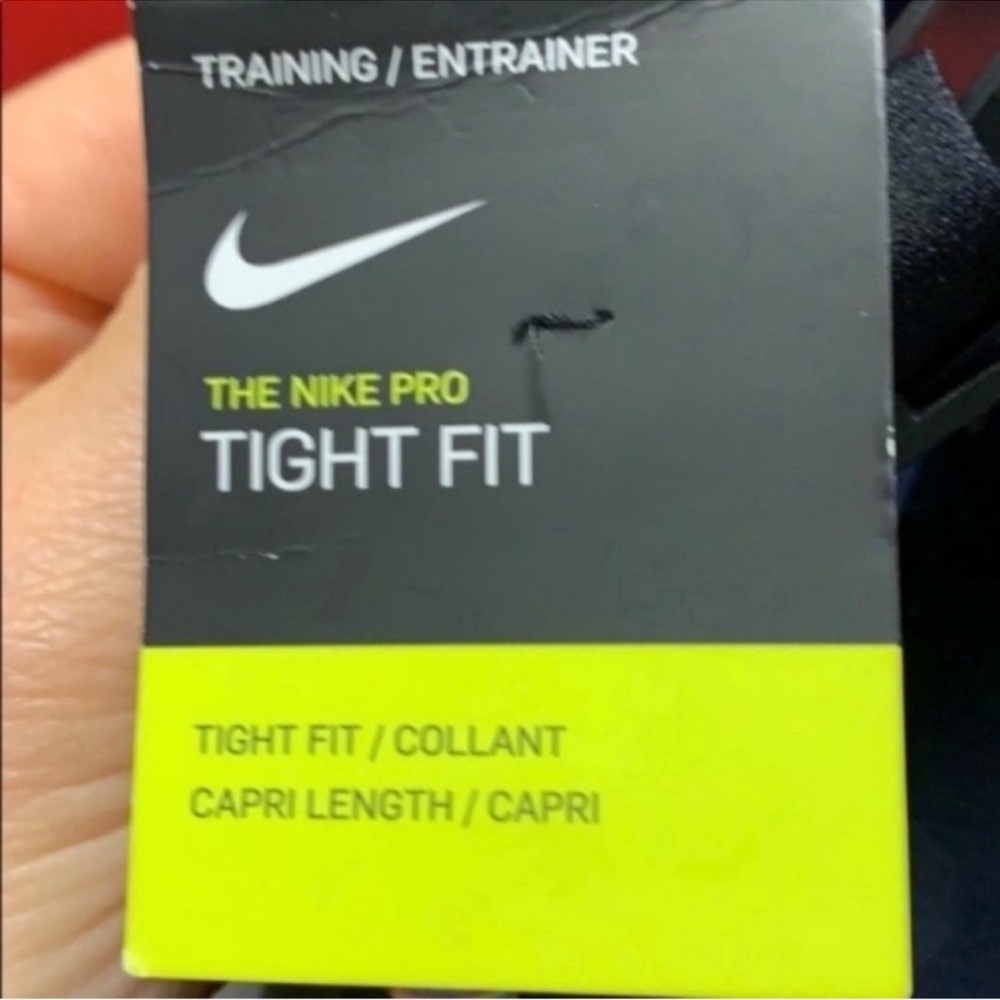 Nike ProFit Womans or Teens Marble Print Leggings - Black & White NWT - Picture 5 of 5